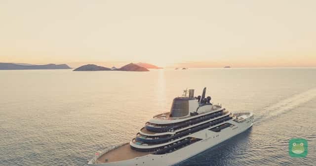 Four Seasons I exterior, official Four Seasons Yachts photograph