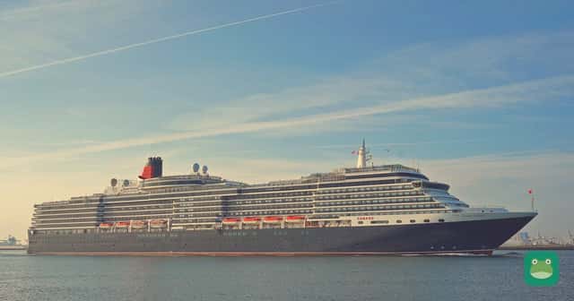 Queen Victoria heads home to Southampton, with a 19-day refit before its winter season and world cruise