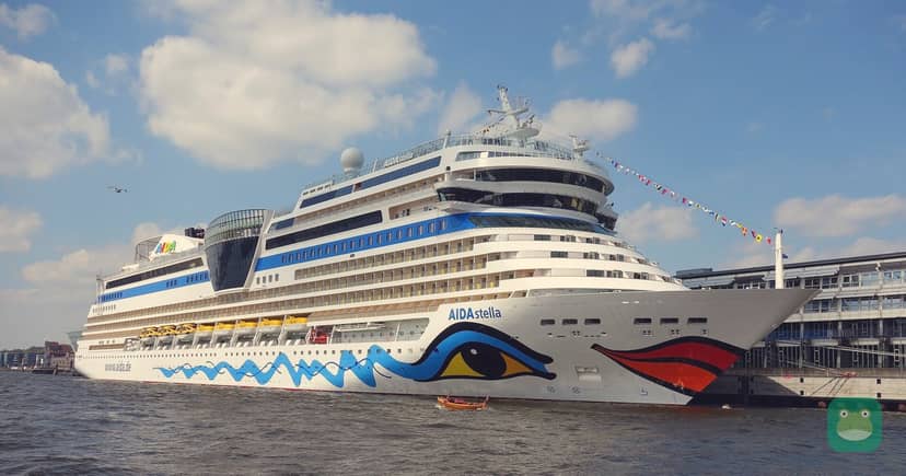 AIDAstella in Hamburg, 2013