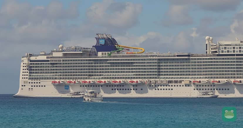 Norwegian Epic at George Town, Cayman Islands, November 2016