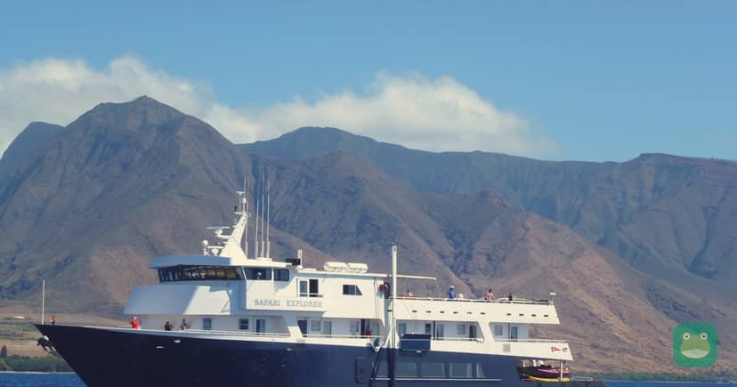 Safari Explorer under way in Hawaii, 2012