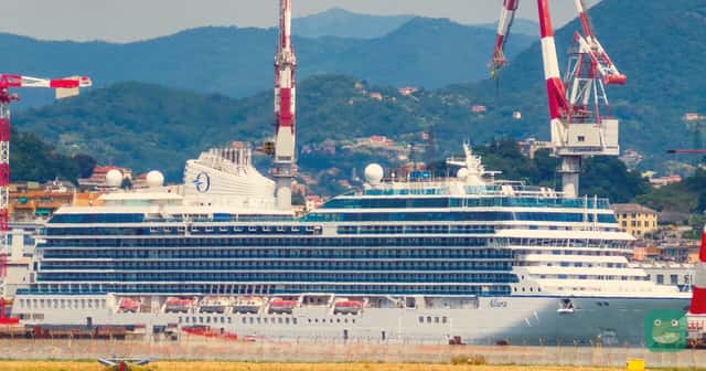 Oceania will keep a ship in the Mediterranean all winter for the first time ever
