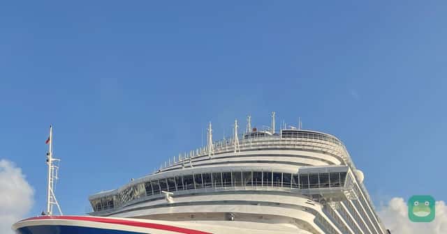 Carnival Breeze